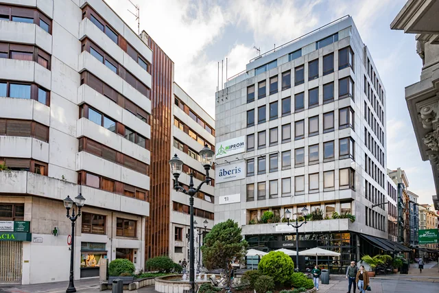 Exterior de Santa Lucía, 19, desde la Plaza de Florencio Rodríguez