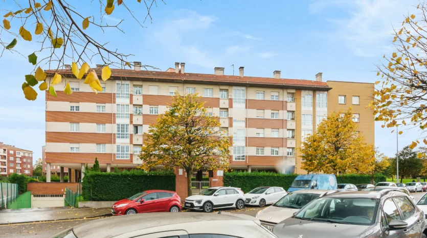 Piso en venta en calle Ramón Areces
