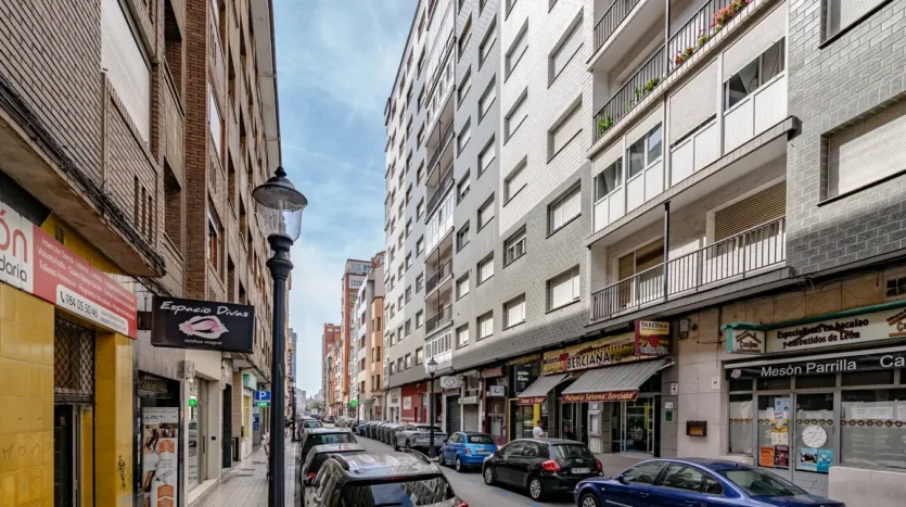 Piso en venta en calle Ezcurdia