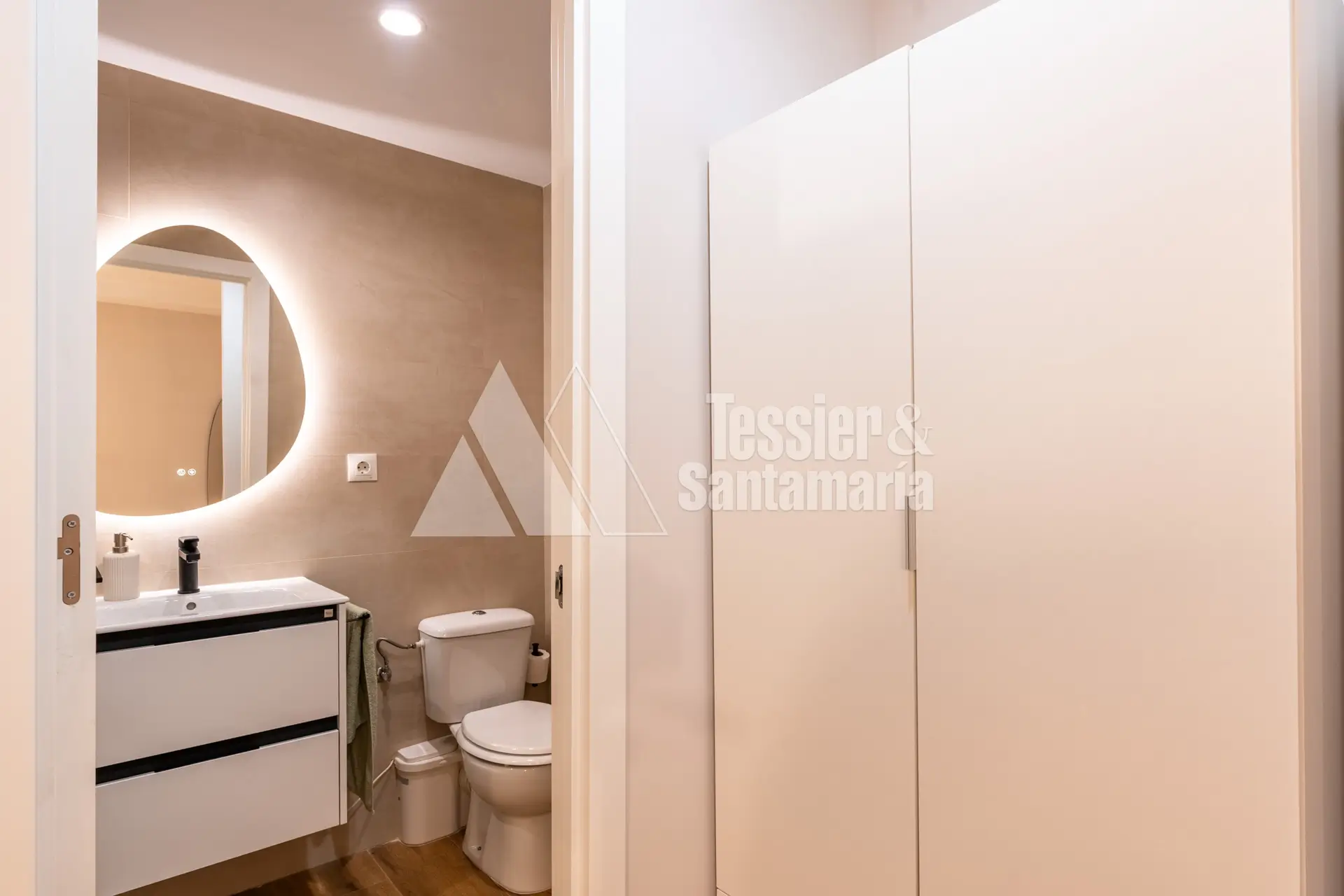 Piso en alquiler en calle Cabrales — fotografía 12